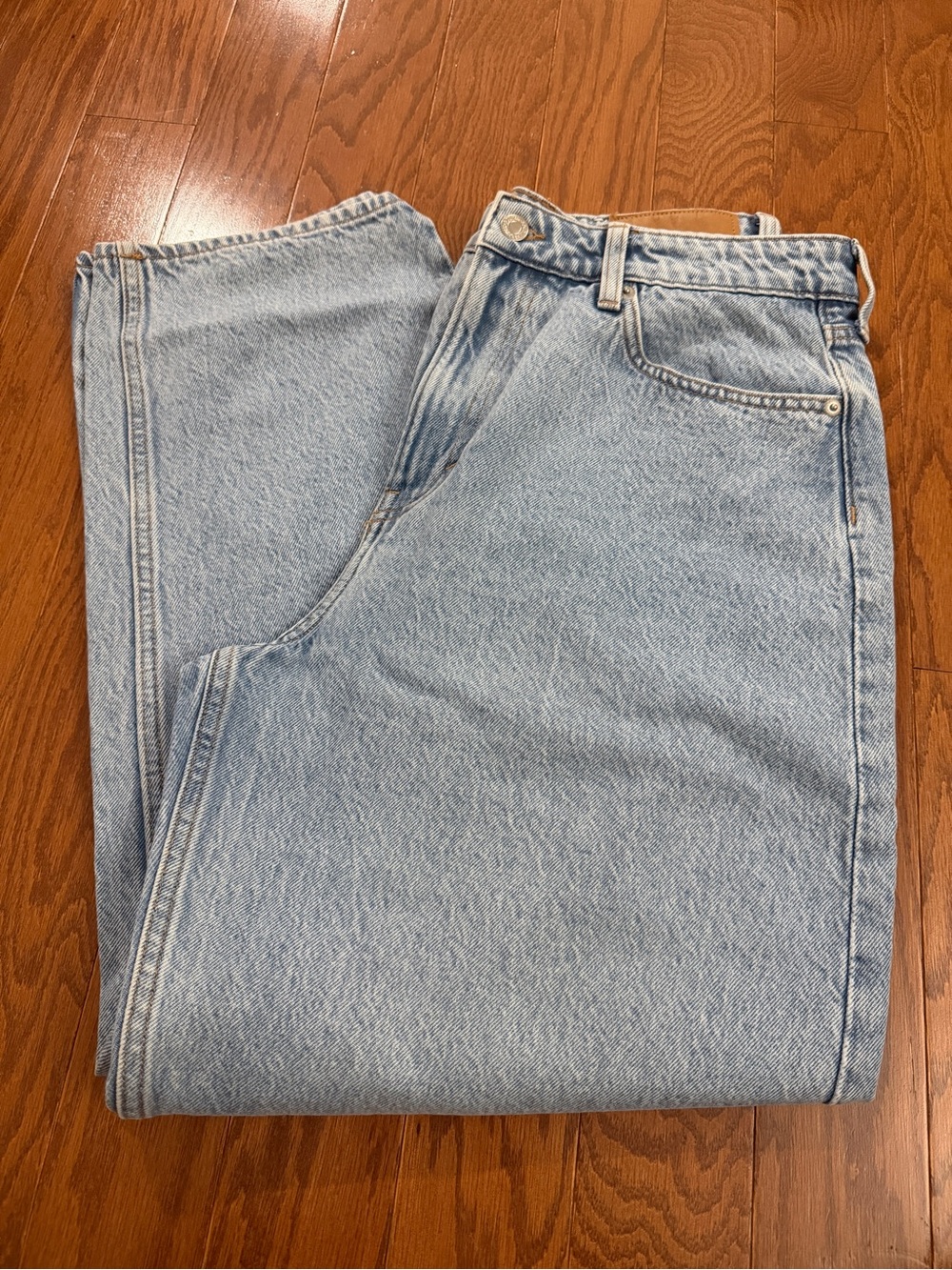 H&M & Denim Light Blue Women’s Denim Jeans - Barrel Fit